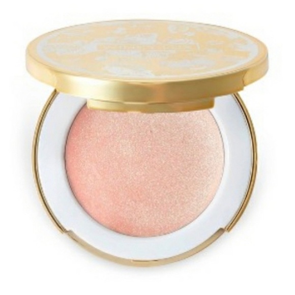 WINKY LUX Other - 1459 winky lux cream highlighter radiant pink